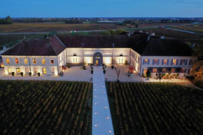 Chateau de Chassagne-Montrachet